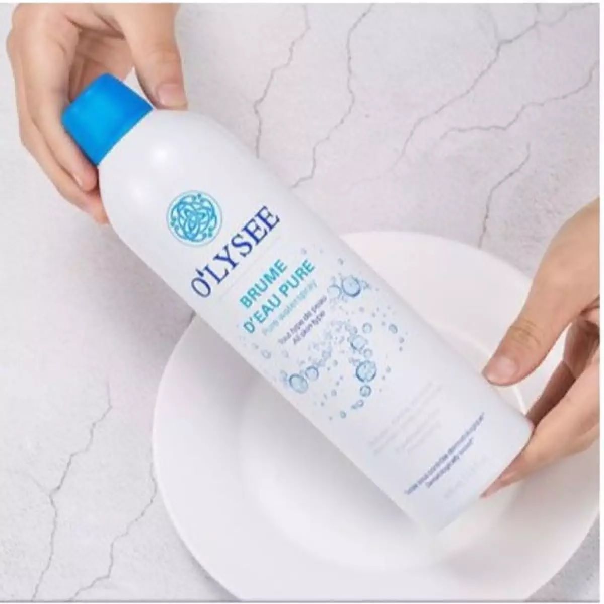 Xịt Khoáng Dưỡng Da Olysee Brume Deau Pure Waterspray 400ml HSD 11 24