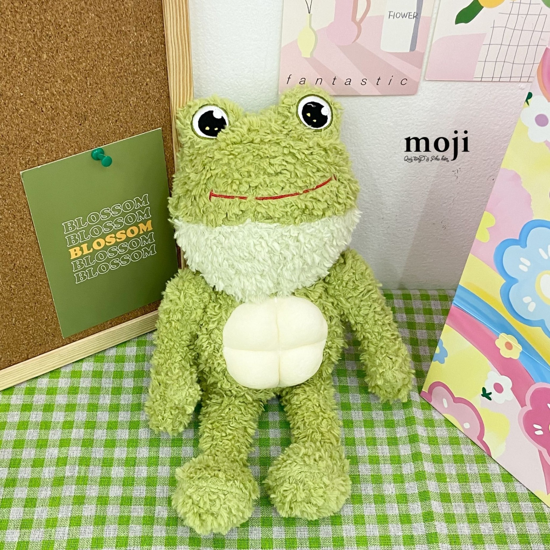 Gấu bông MJ Athlete frog flower có múi chân dài 30cm