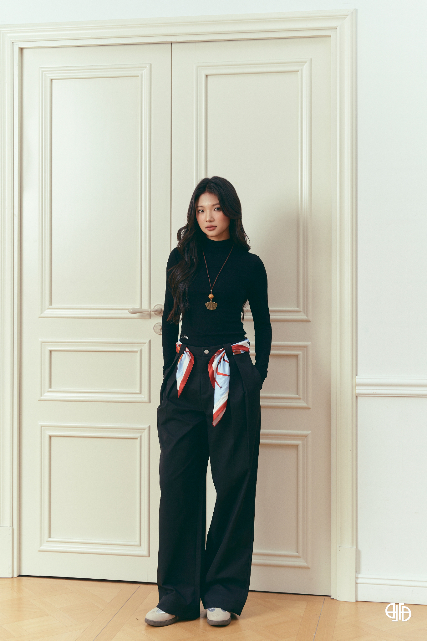 Fleur-Delys-Dau-An-Thuong-Hieu-Thoi-Trang-Thanh-Lich-Trong-Xu-The-Hien-Dai-1.jpg