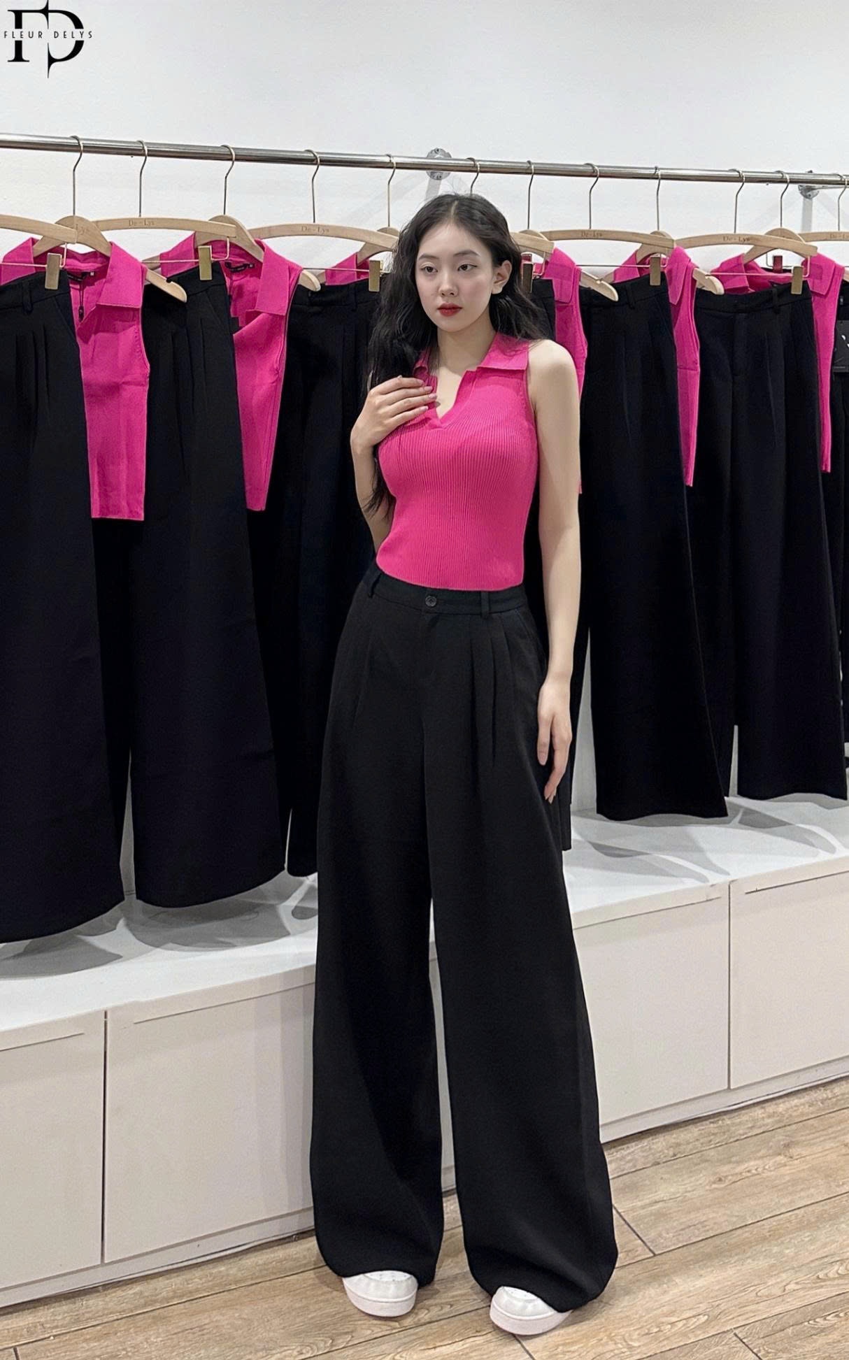 Áo Len Sát Nách Cổ V