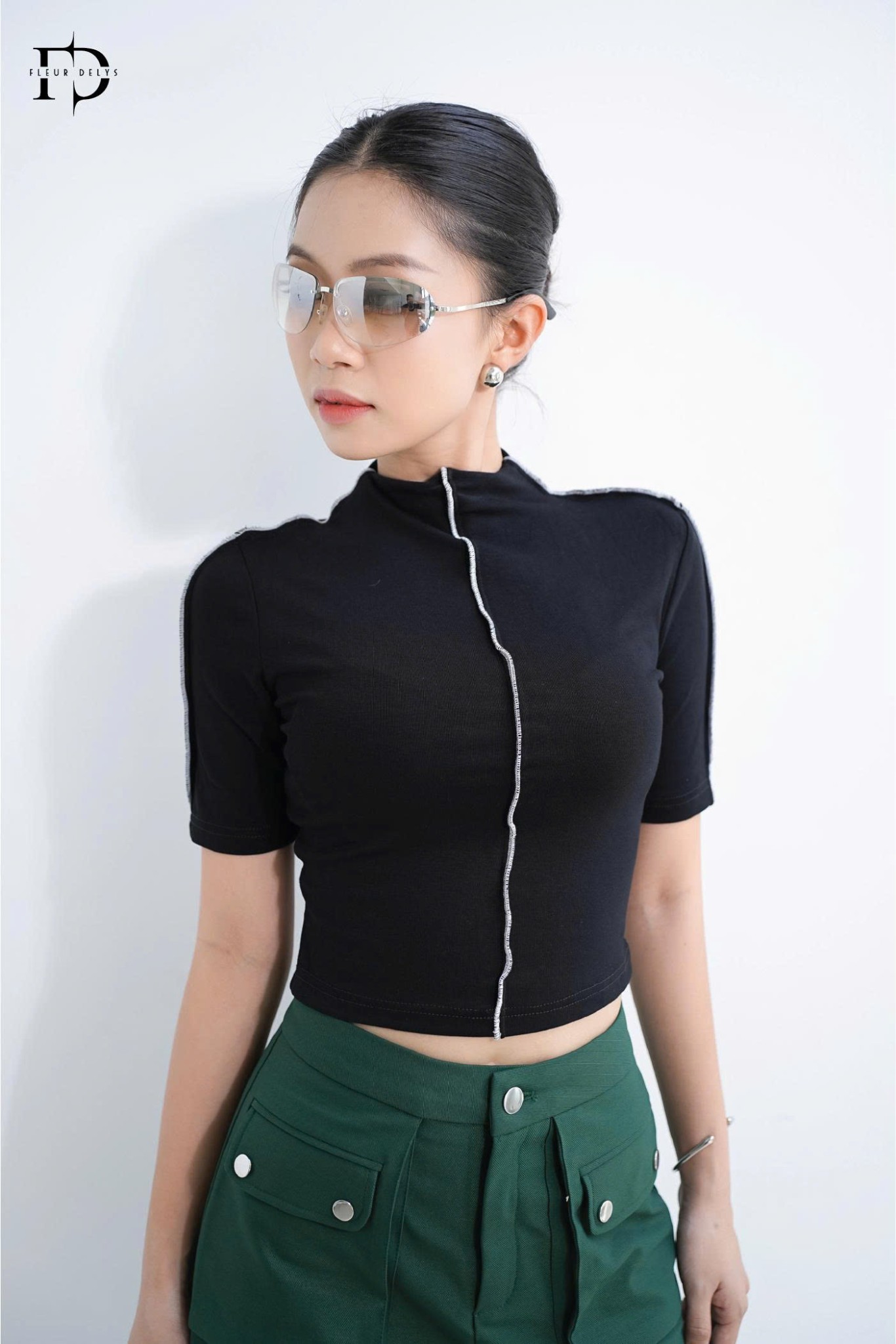 Áo Ngắn Tay Vắt Sổ - B10