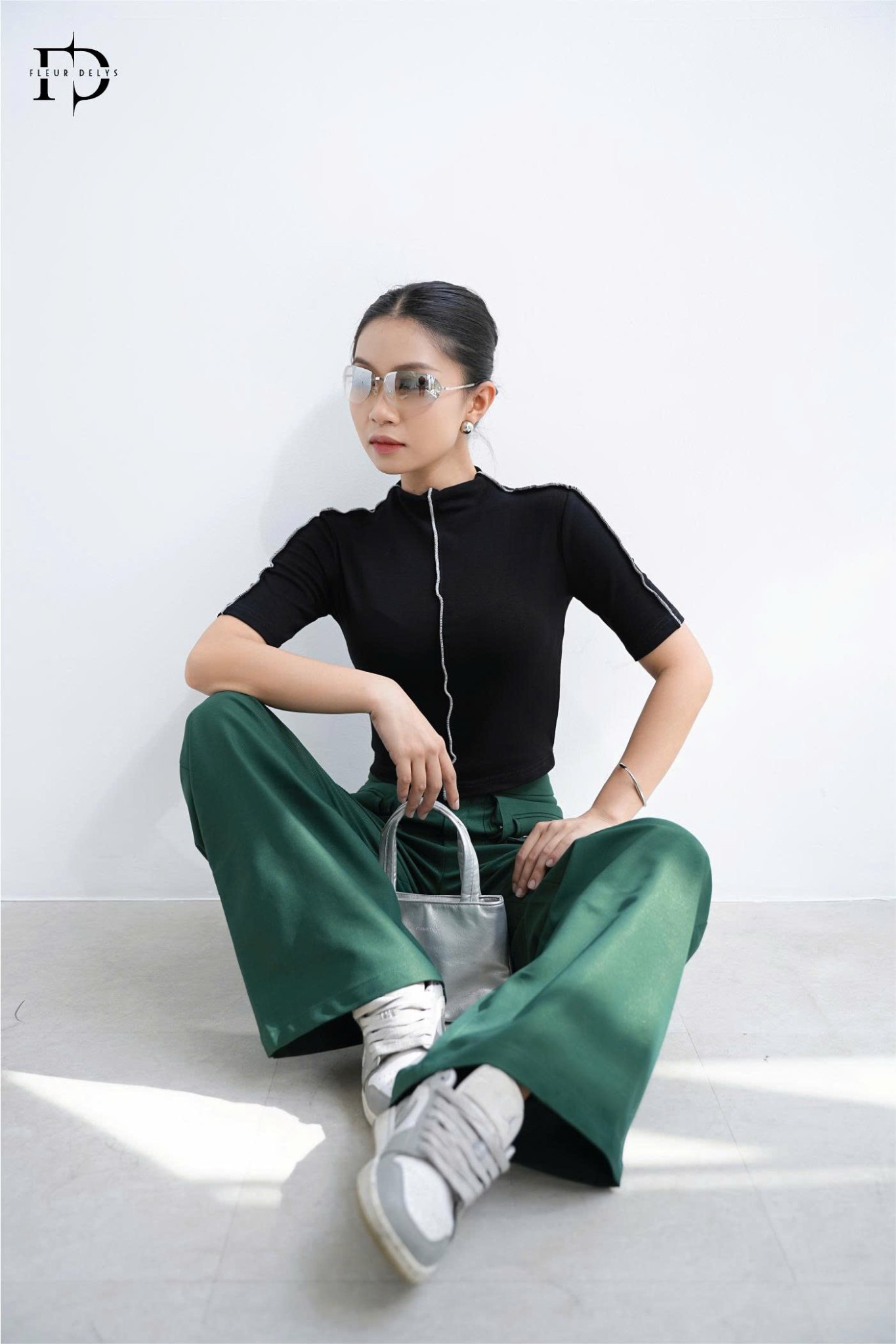 Áo Ngắn Tay Vắt Sổ - B10