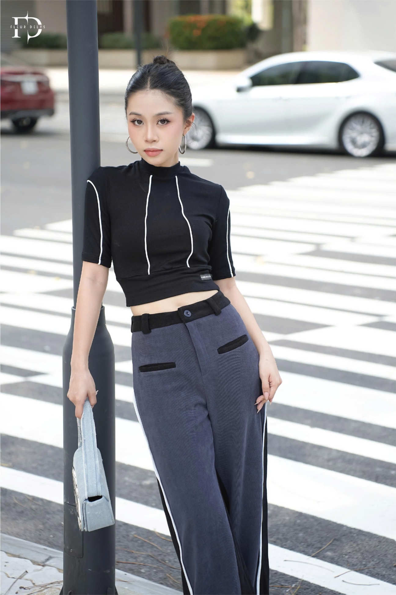 Áo Thun Tay Lỡ Sọc Trắng - B2