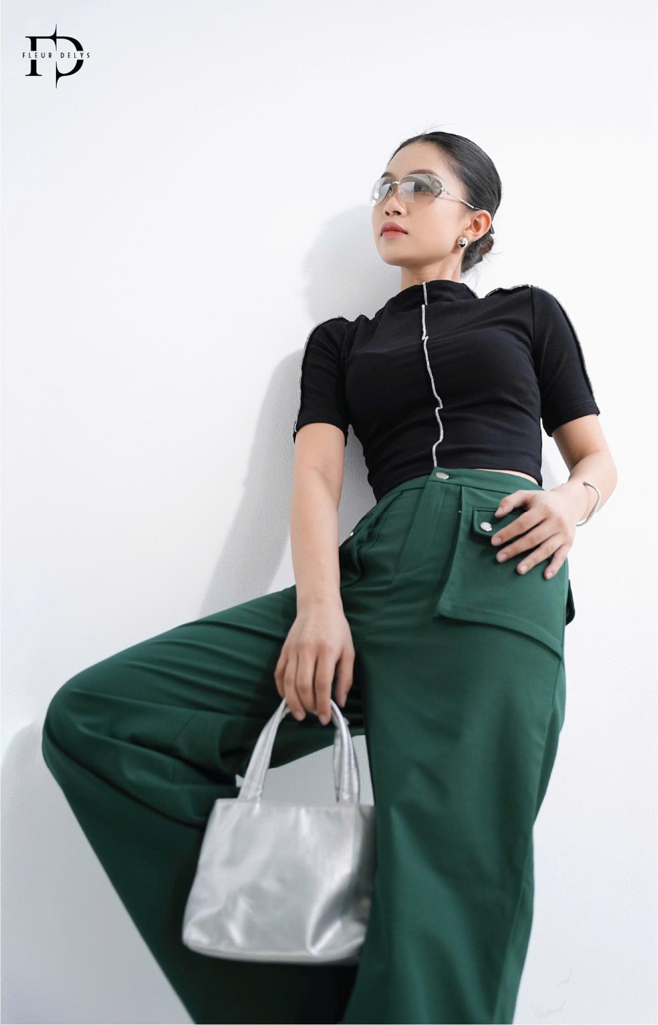 Áo Ngắn Tay Vắt Sổ - B10