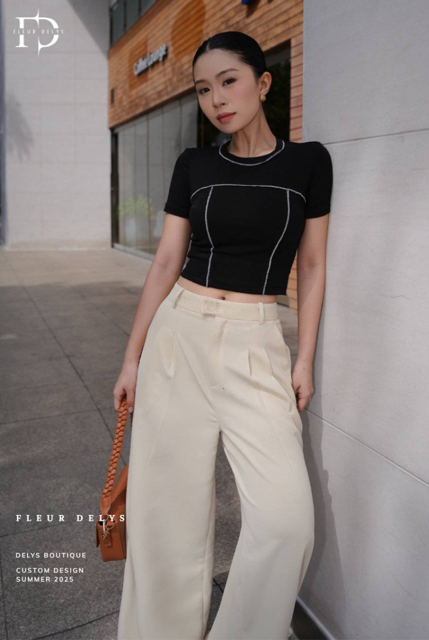 Áo Thun Ngắn Tay Chỉ Đen - B6