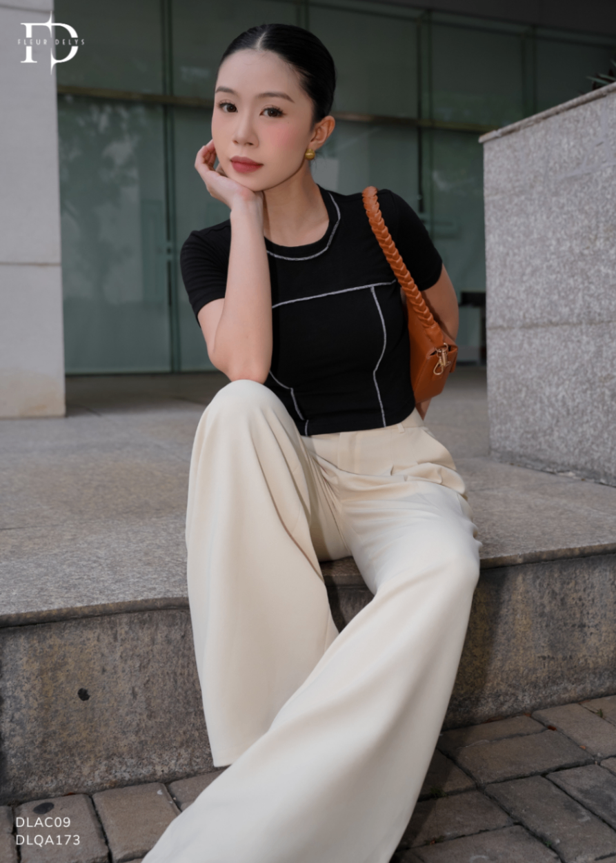 Áo Thun Ngắn Tay Chỉ Đen - B6