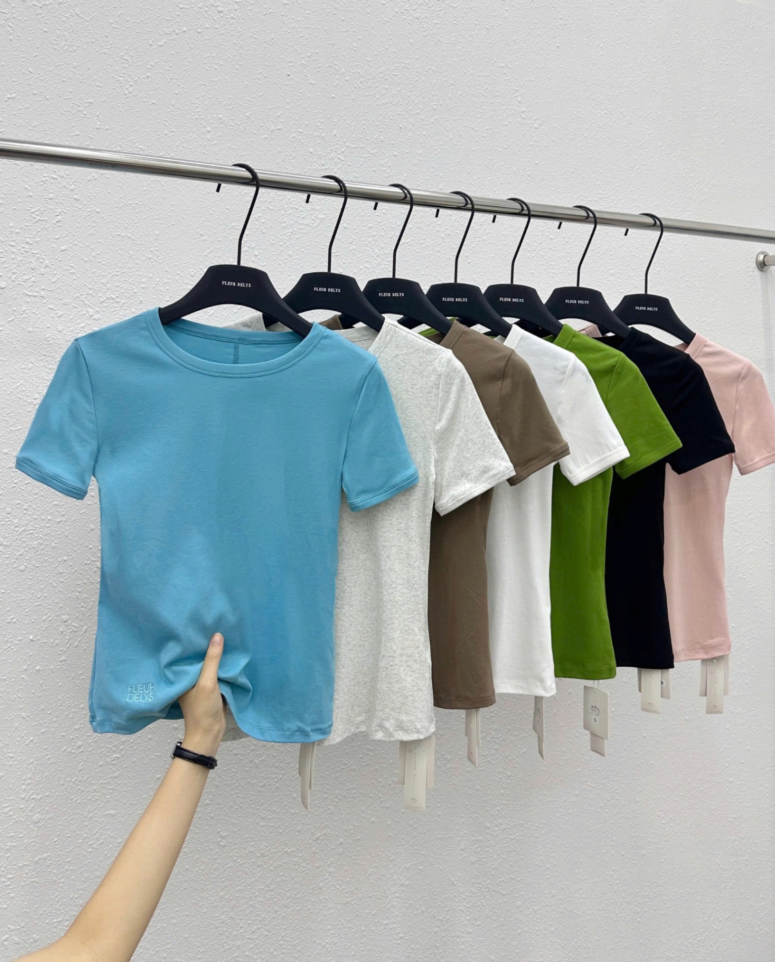 Áo Thun Zip Cổ Tròn