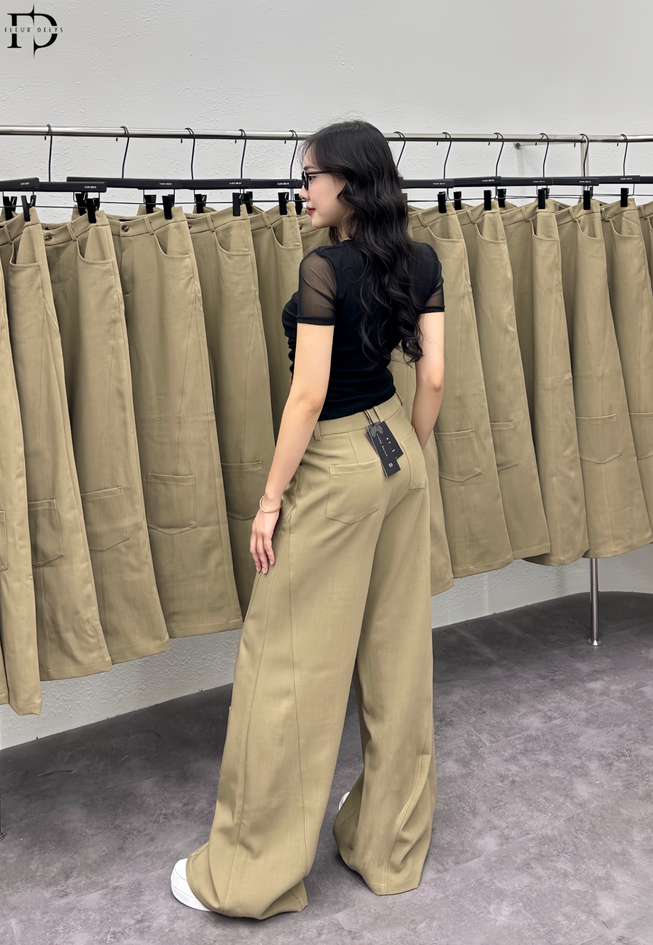 Quần 2 Túi Ốp Trước