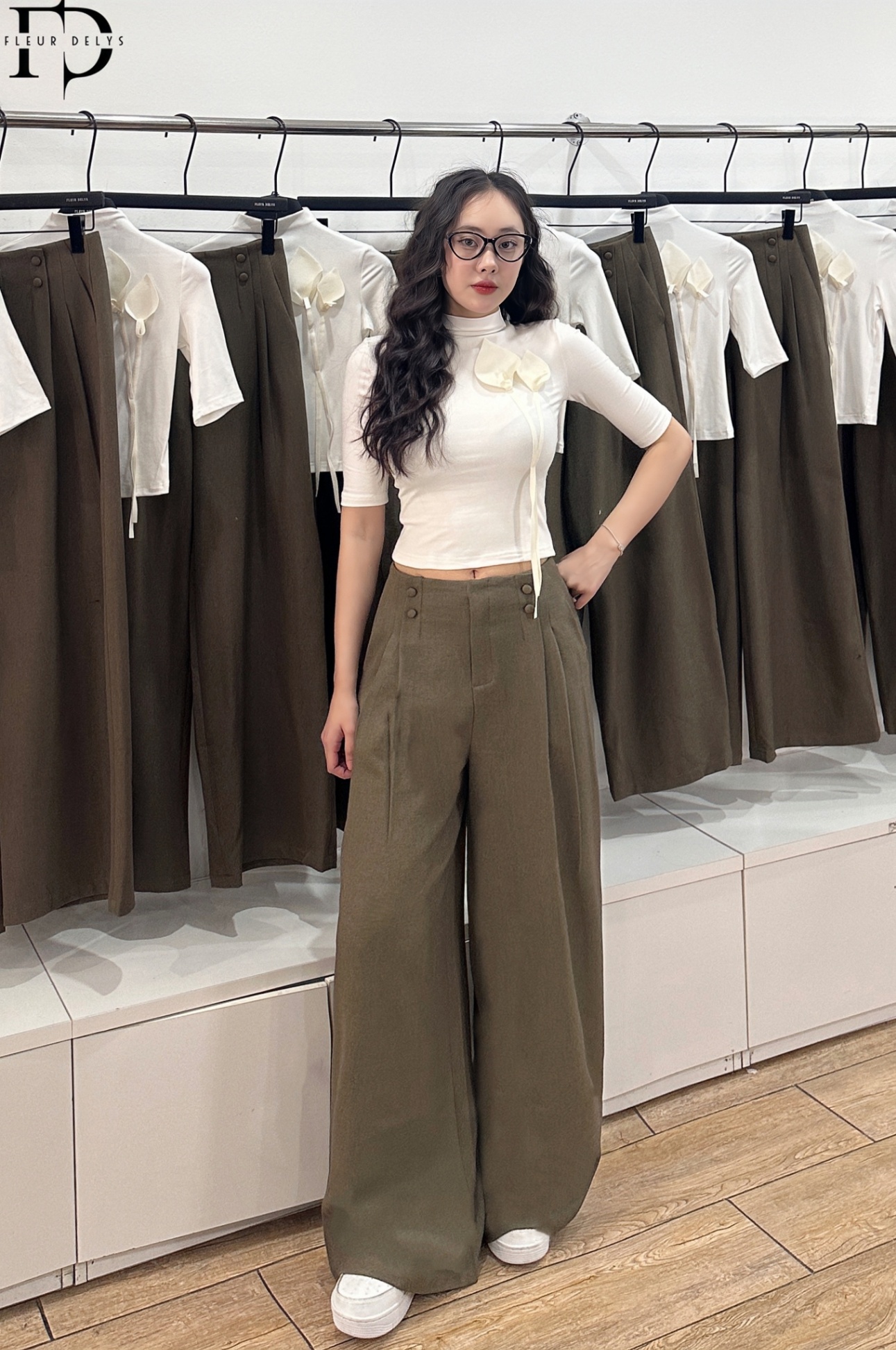 Quần Cạp Liền Phối Cúc Bọc