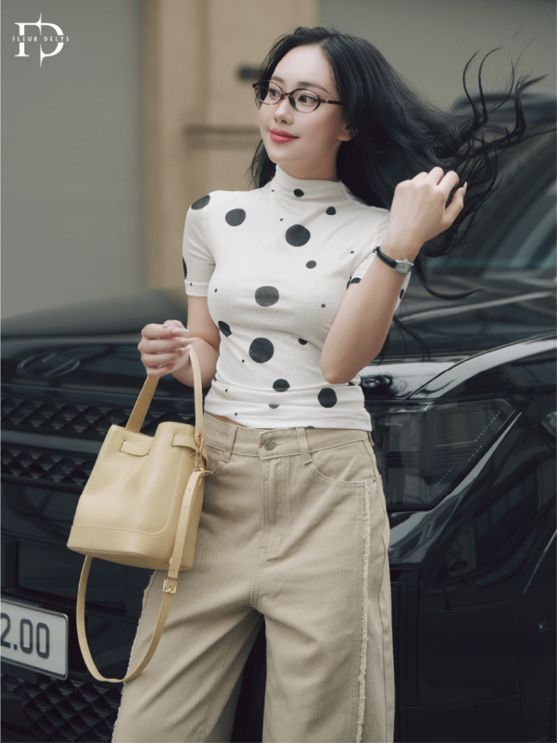 Áo Thun Lưới Hoạ Tiết Chấm Bi