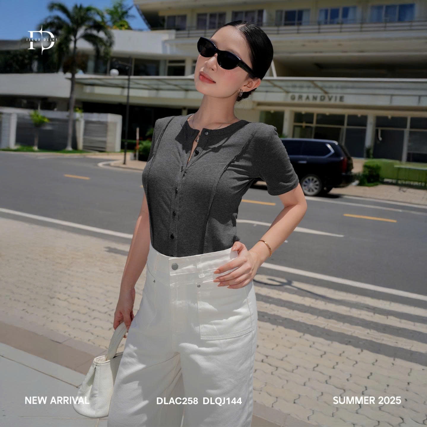 Áo Thun Phối Nẹp Cài Cúc