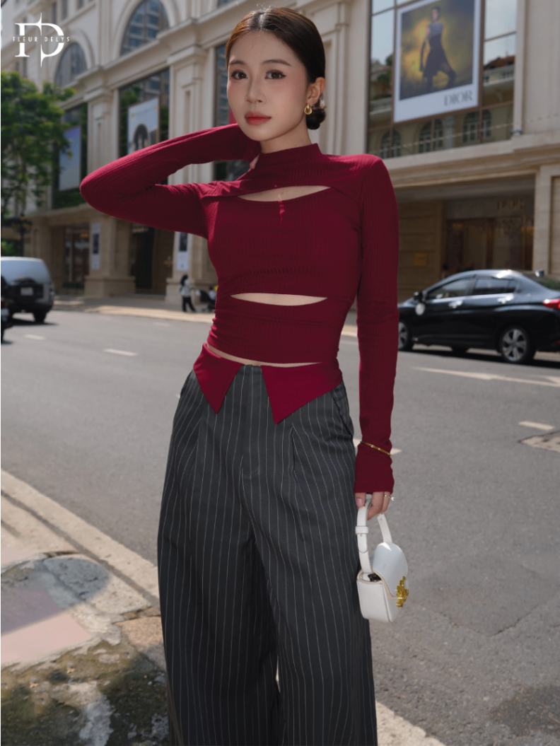 Áo Khoét Mặt Trước