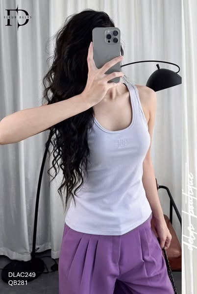 Áo Cổ Tròn Phối Viền Rộng