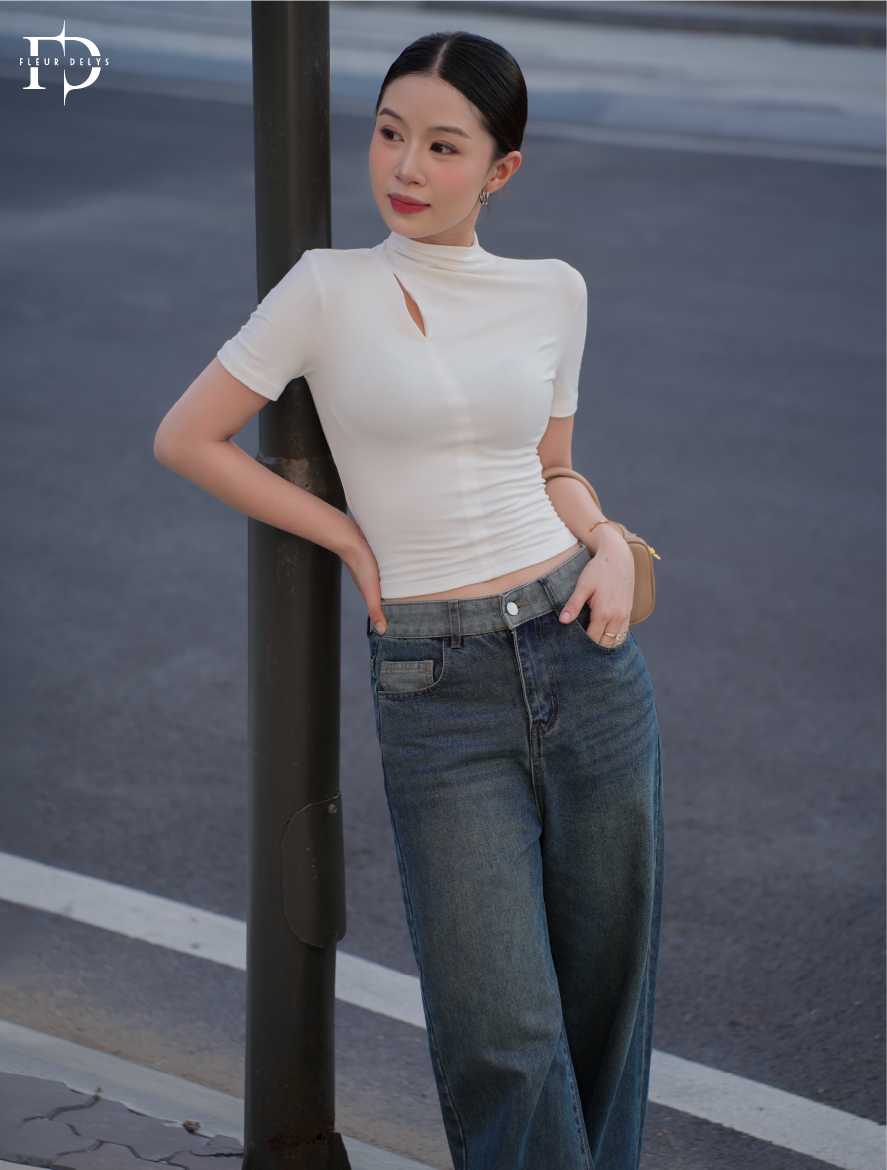 Áo Croptop Xẻ Ngực