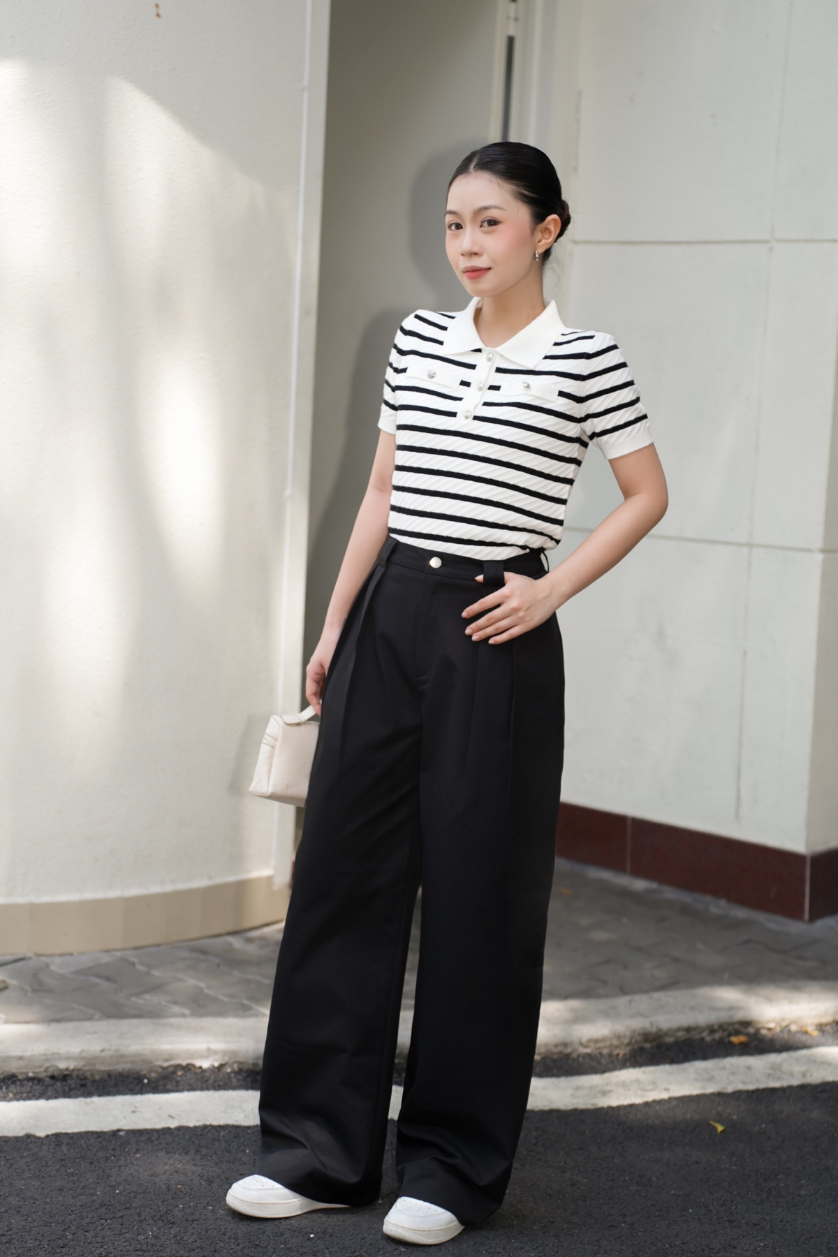 Áo Len Kẻ Đen Trắng