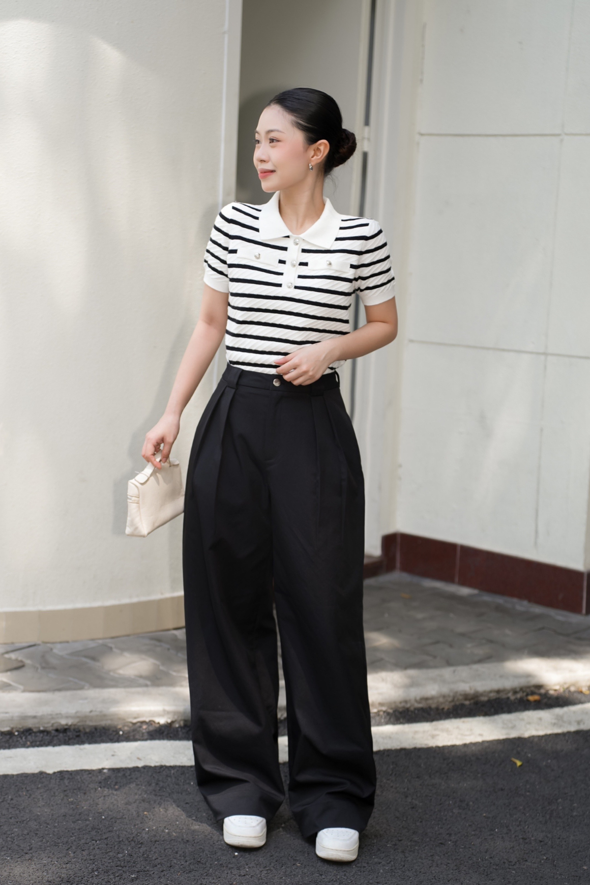Áo Len Kẻ Đen Trắng