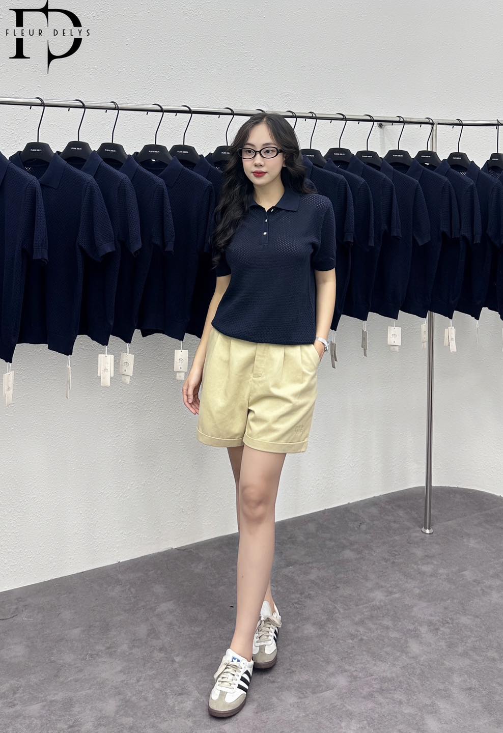 Áo Len Lỗ Dáng Basic