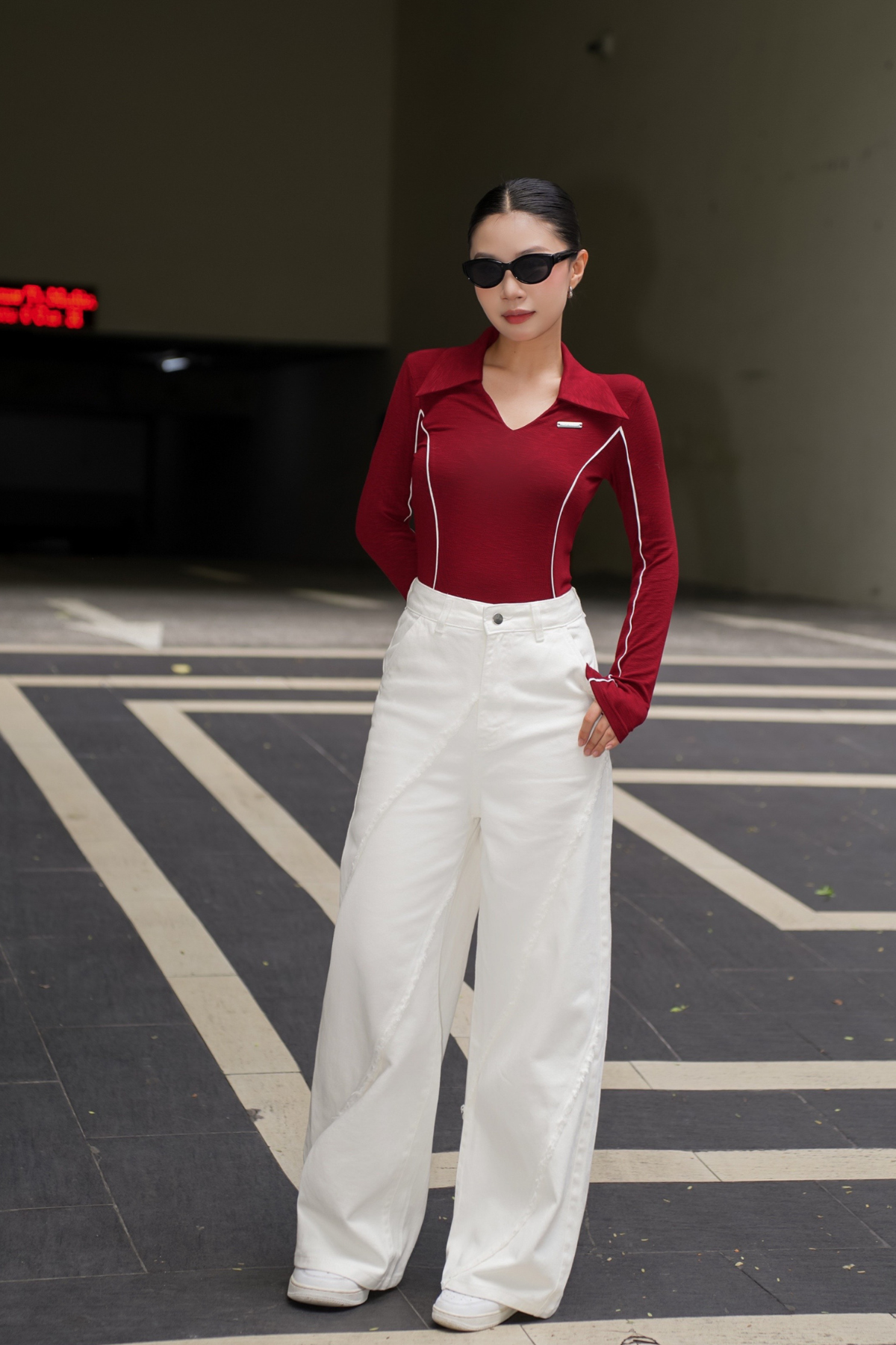 Áo Zip Xước Lé Trắng