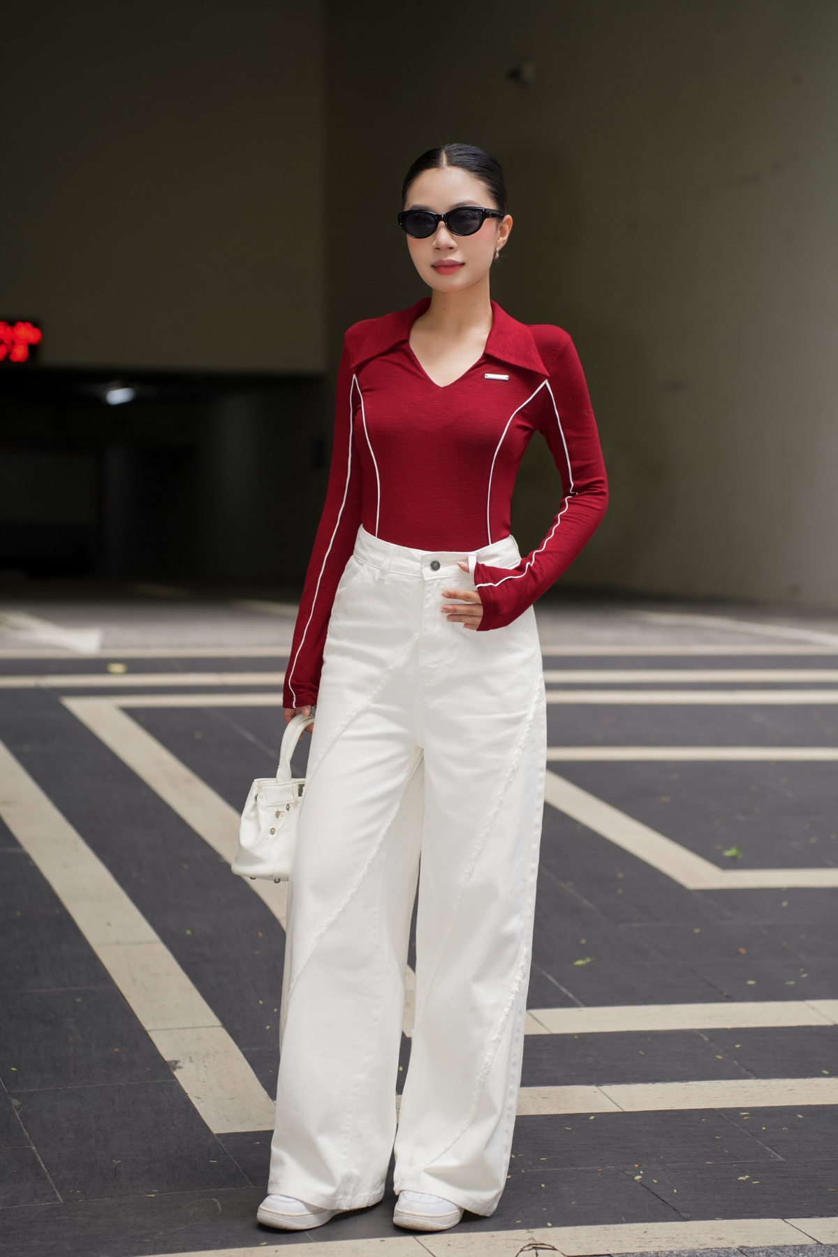 Áo Zip Xước Lé Trắng
