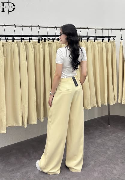 Quần 2 Ly Phối Hình Thêu Vuông