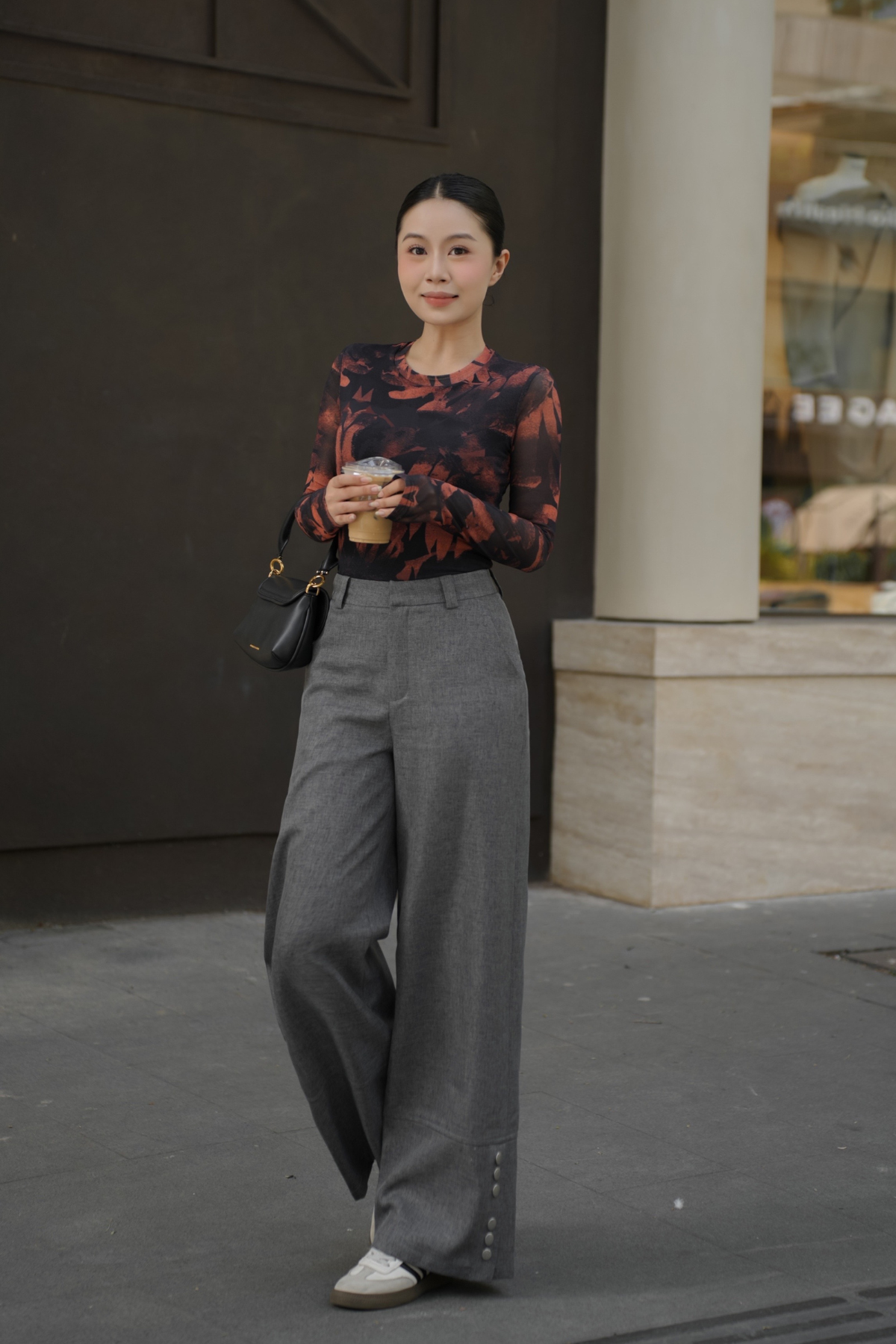 Quần Cúc Bấm Gấu