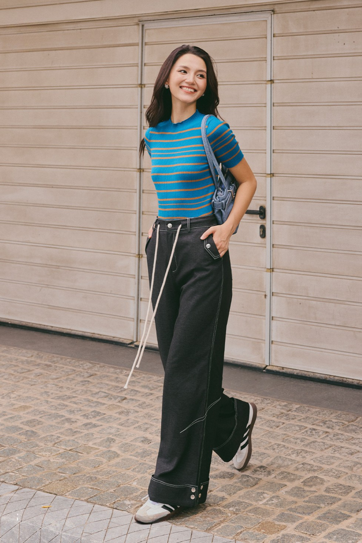Quần Jeans Mềm Đinh Tán