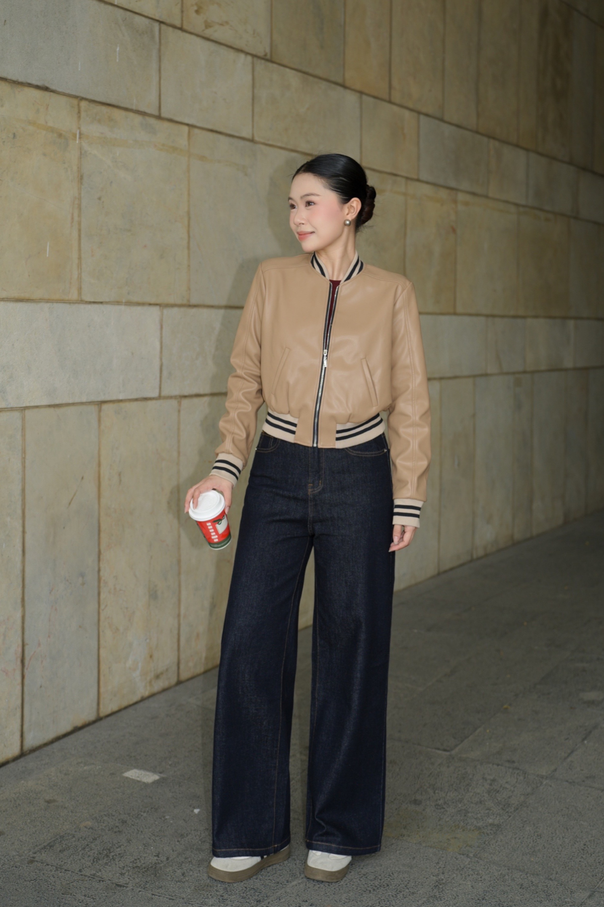 Quần Jeans Suông Dáng Basic