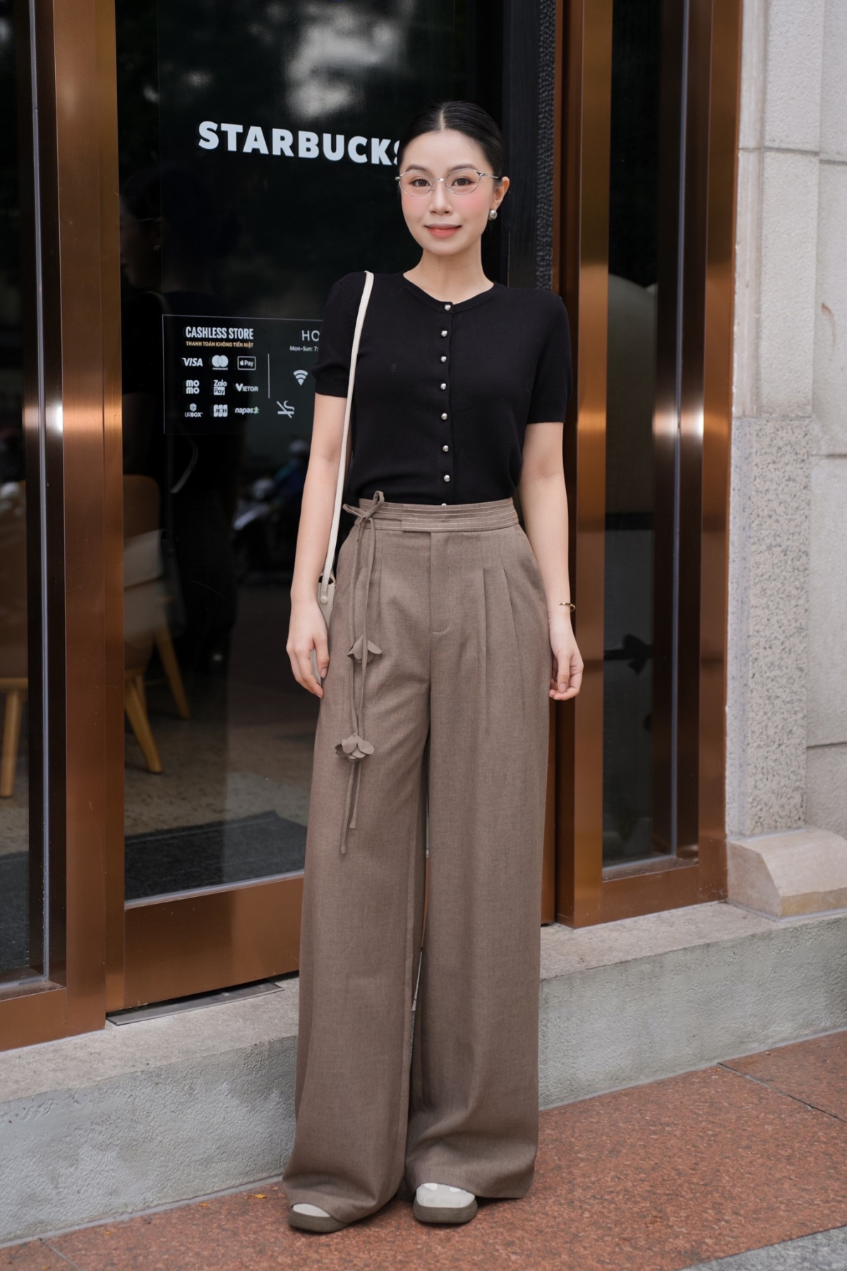 Quần Text Kèm Dây Hoa