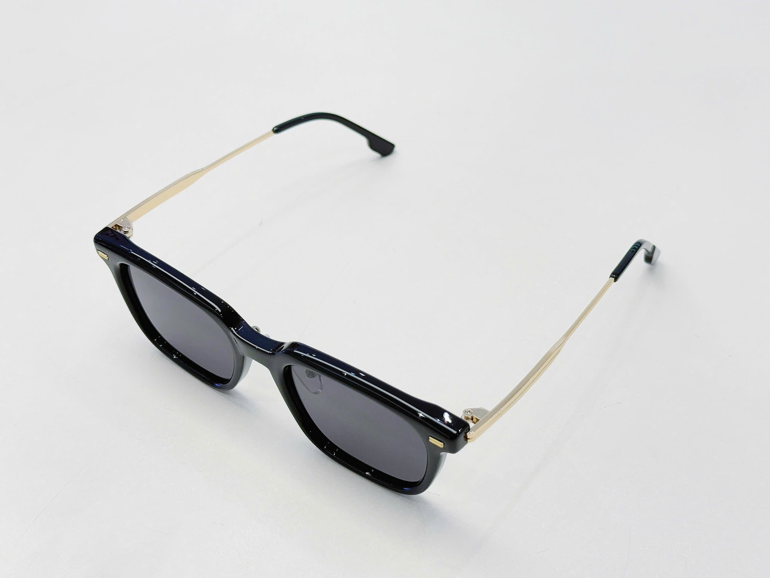 Gọng nhựa Eyevan Black (Acerate)