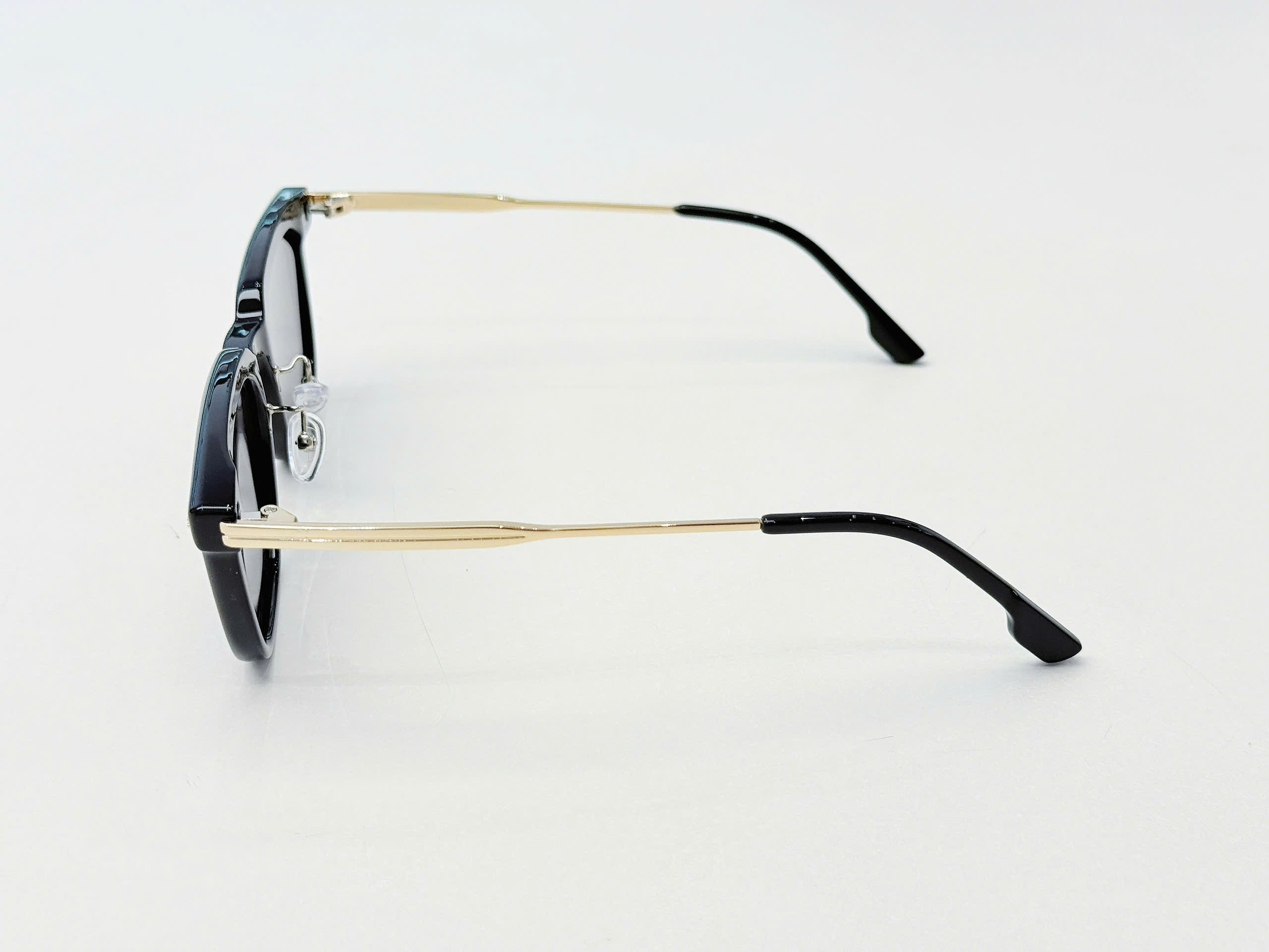 Gọng nhựa Eyevan Black (Acerate)