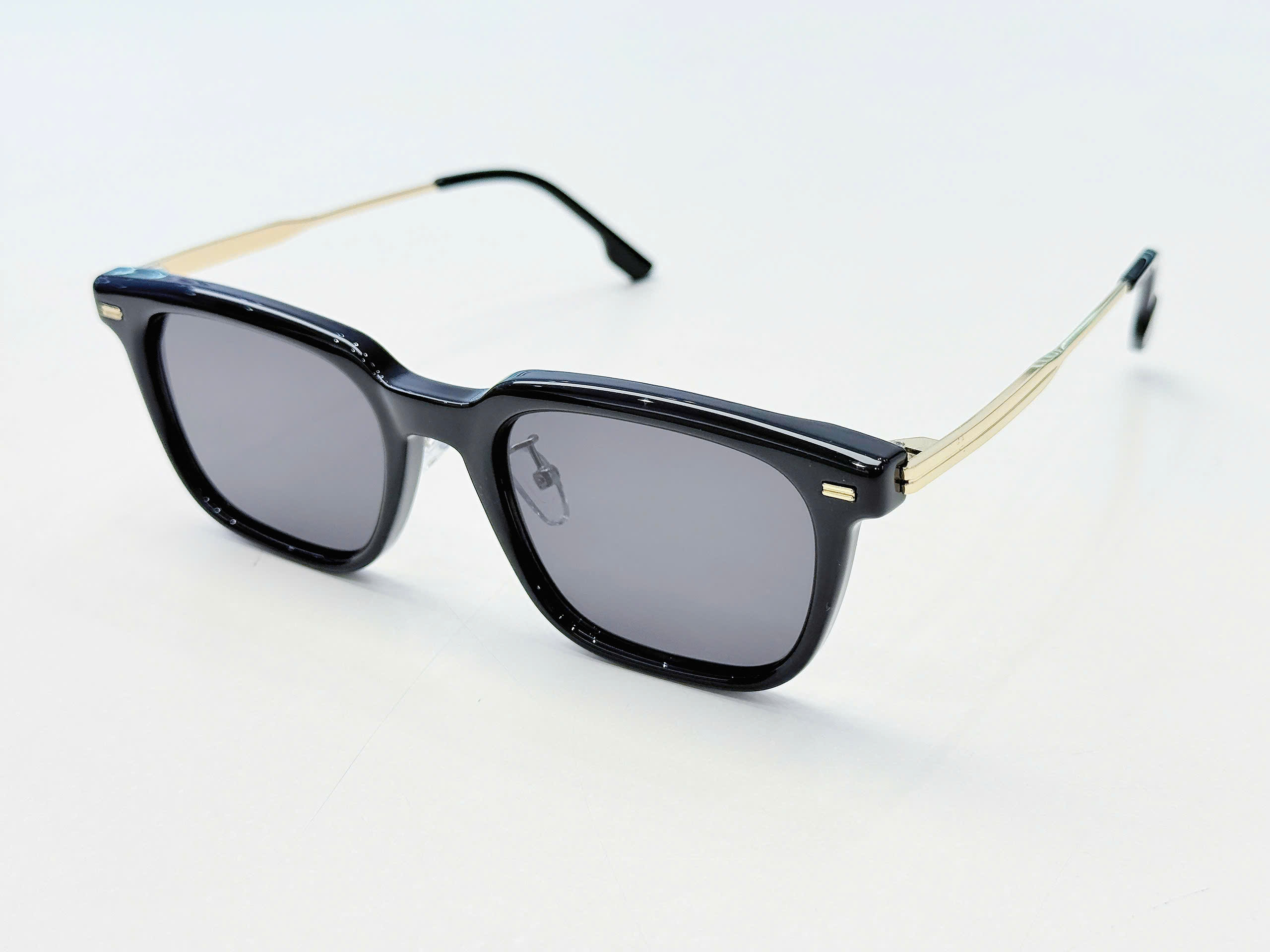 Gọng nhựa Eyevan Black (Acerate)
