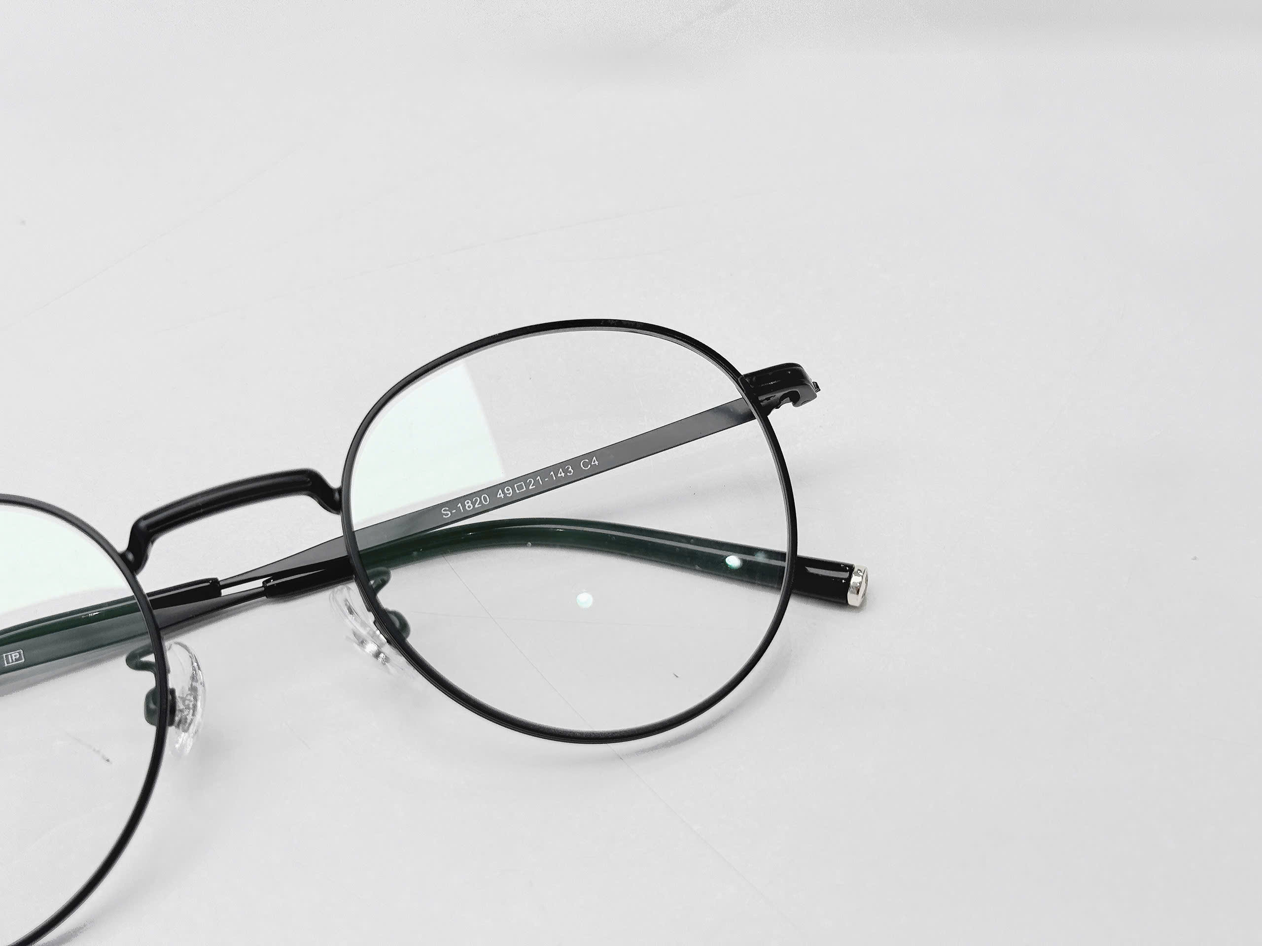 Kính gọng kim loại MILAN Black Ver A