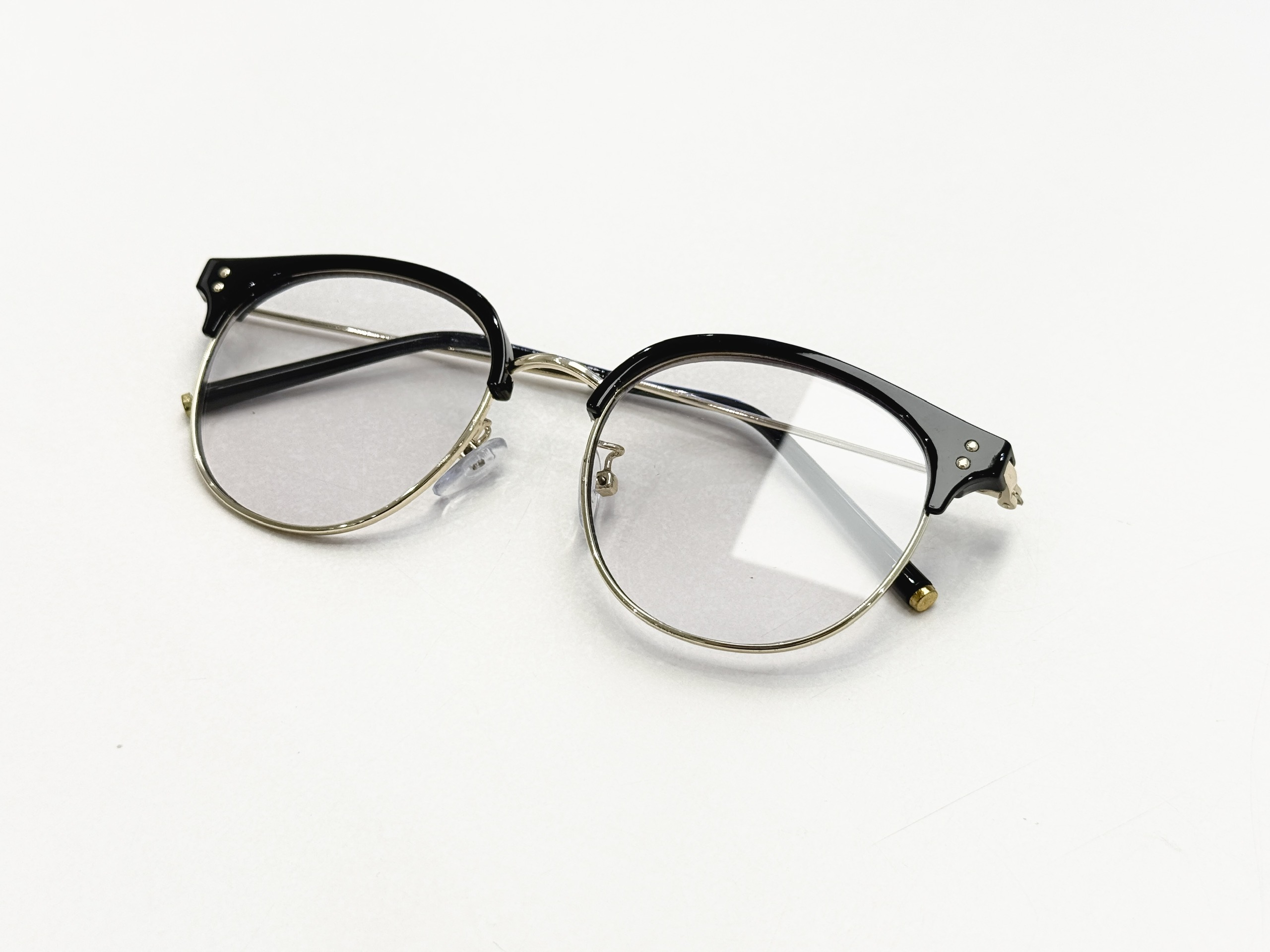 Kính gọng kim loại Tom Black
