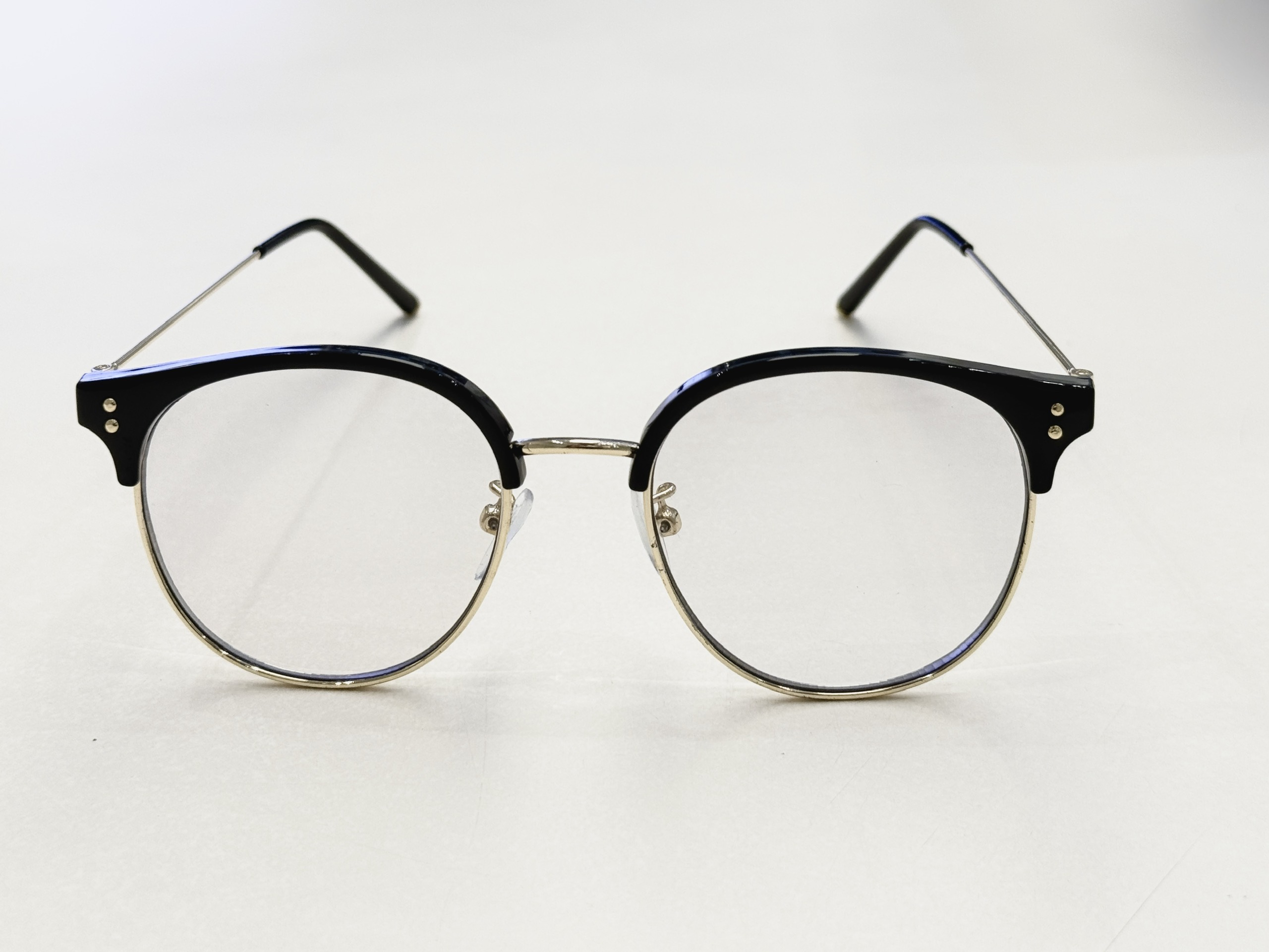 Kính gọng kim loại Tom Black