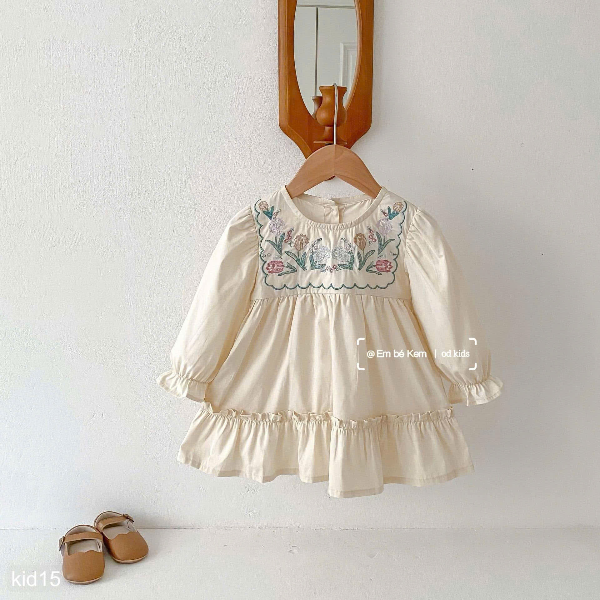 HCS Váy thêu hoa lá cành cho bé lẻ sz 110 ( 15-17kg)