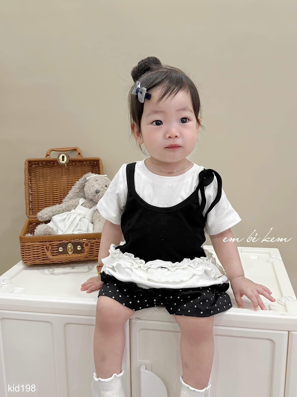 HCS Áo cotton giả yếm kèm quàn chấm bi
