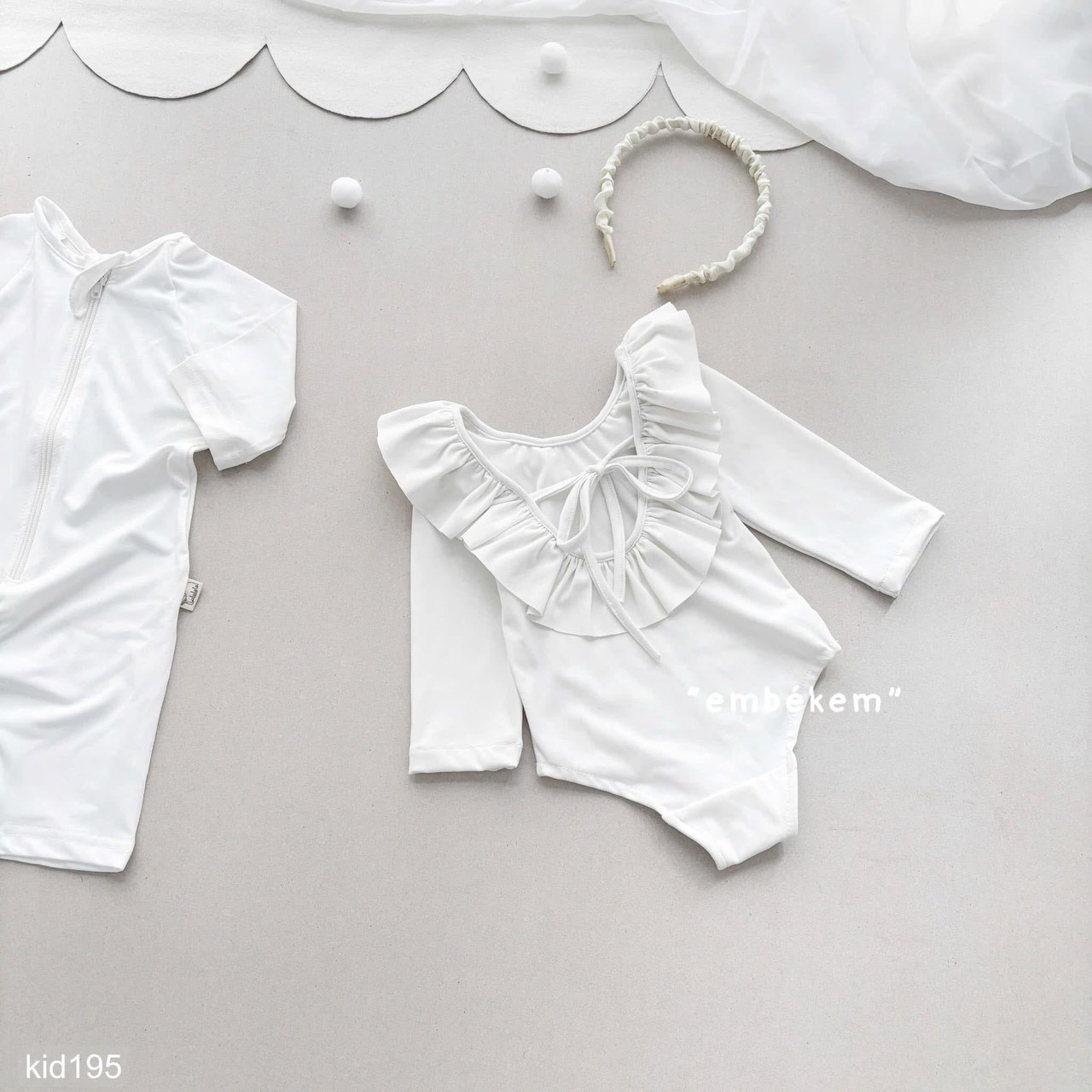 HCS Bodysuit đi biển cho bé gái lẻ sz 73 ( 7-9kg)