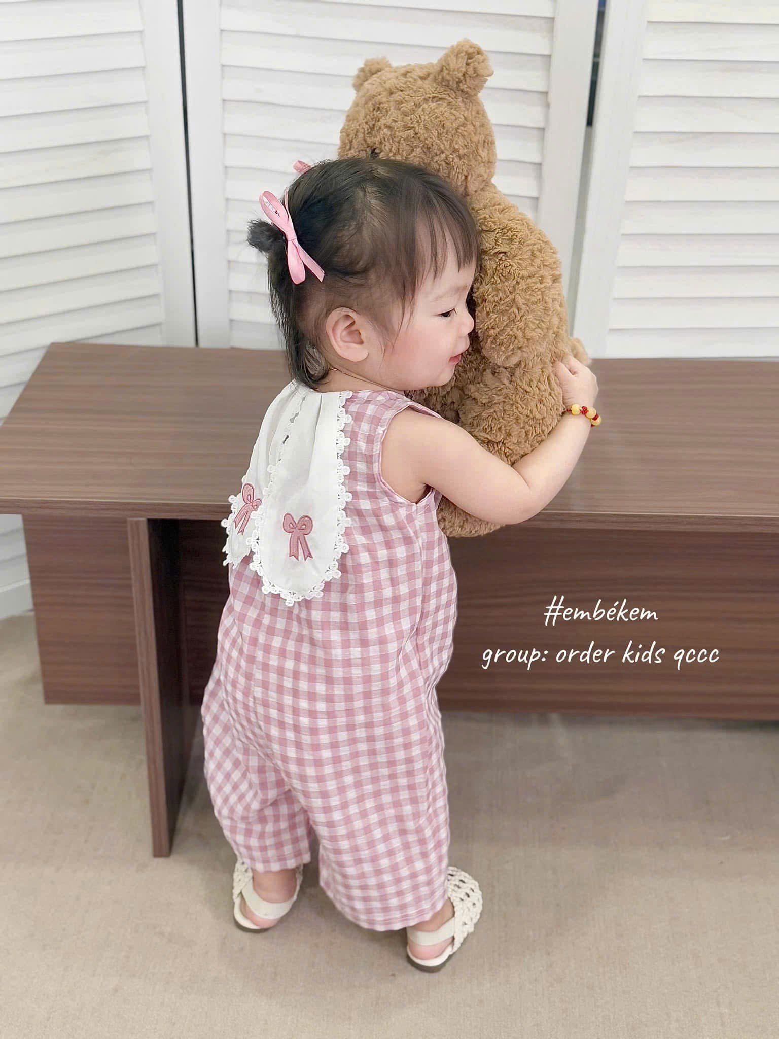 HCS(M25k.740) Yếm kẻ hồng tai thỏ cho bé siêu xinh