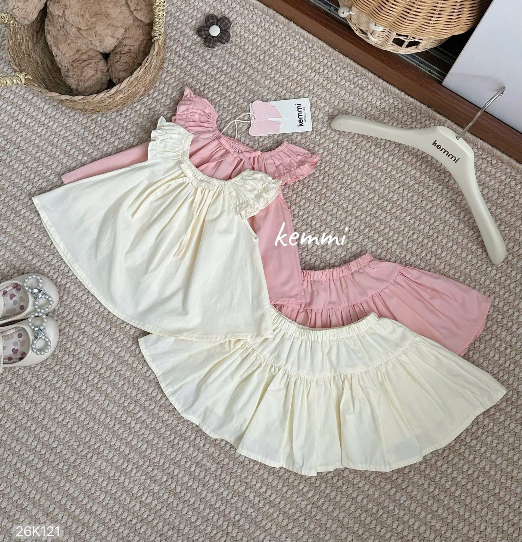 HCS (26K121) Set áo kèm chân váy cánh tiên chun cổ nơ ngực 2 màu cho bé.