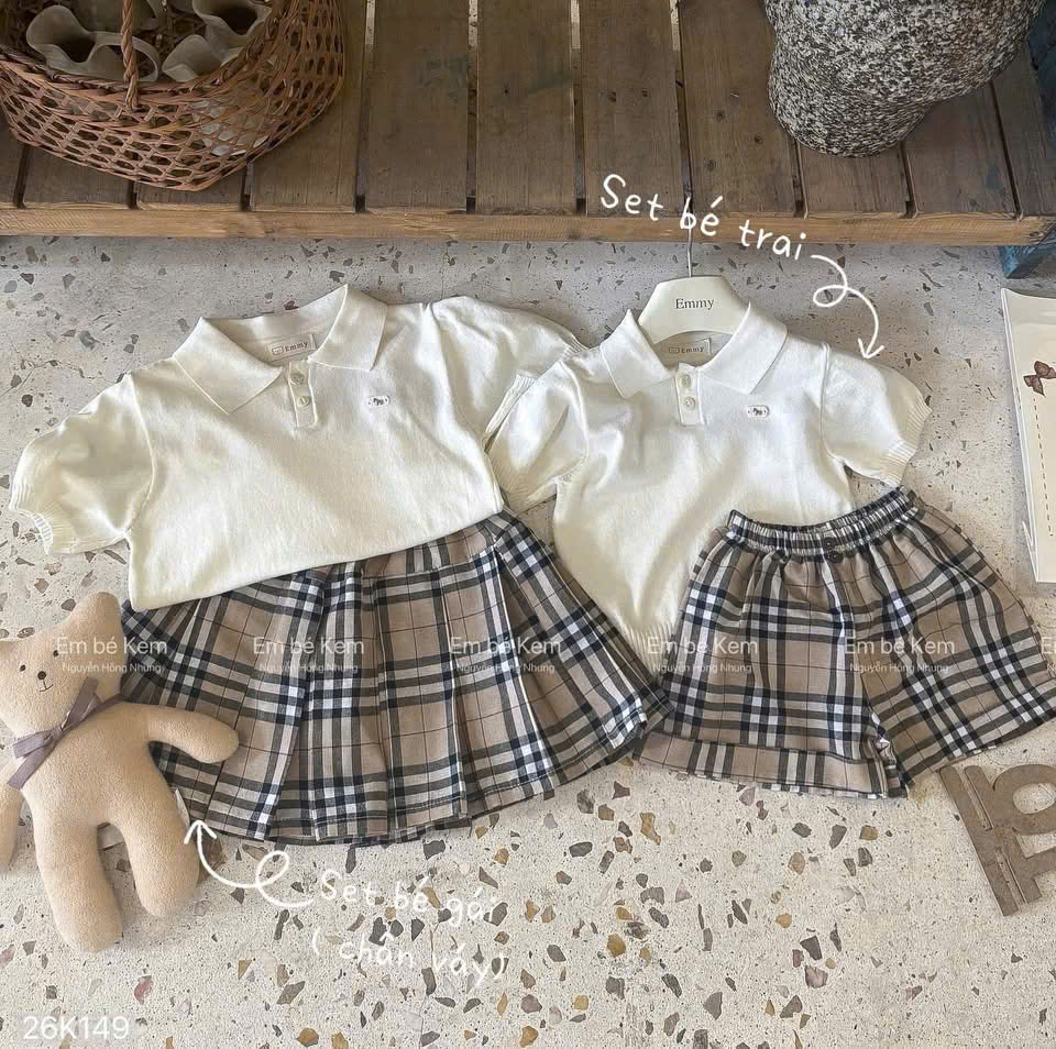 HCS (26K149) Set áo len polo trắng kem phối chân váy kẻ cho bé gái