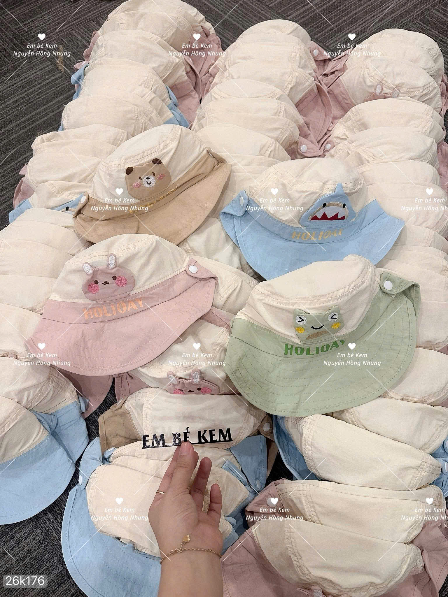 HCS (26K176) Mũ lưỡi chai rộng vàng 4 màu cho bé siêu xinh .