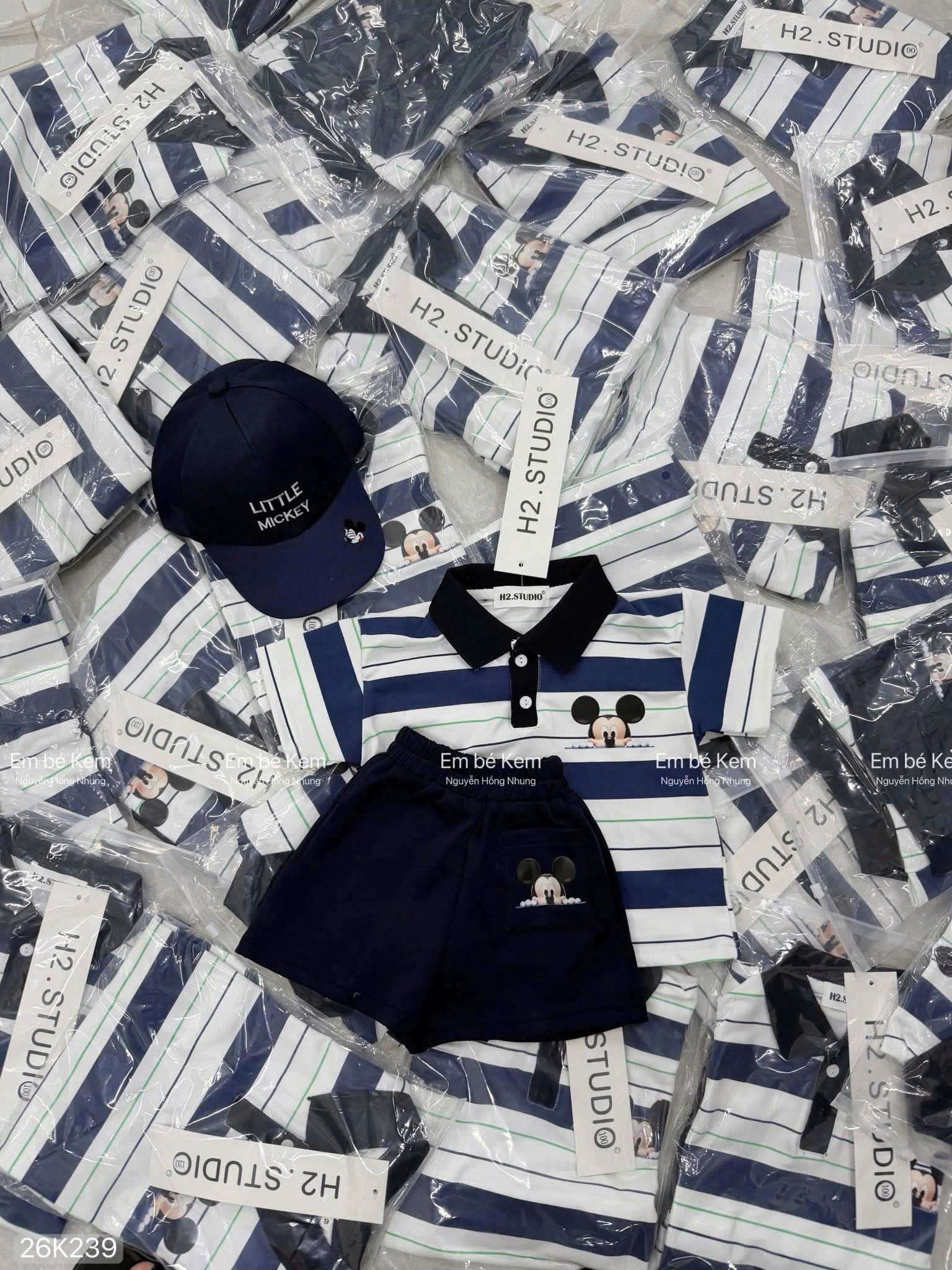 HCS(26K239) Kèm mũ bộ mickey kẻ sọc polo quần xanh than cho bé - 90