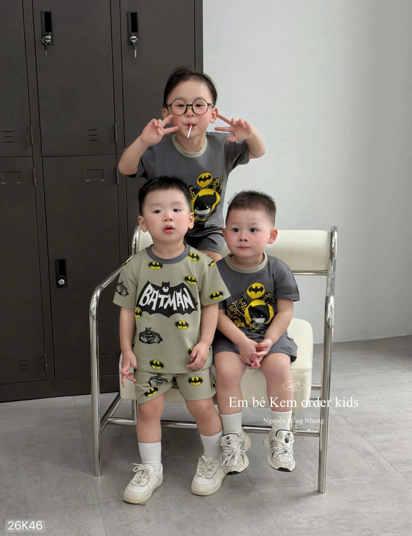 HCS (26K46) SÉT 2 BỘ BATMAN SZ 100