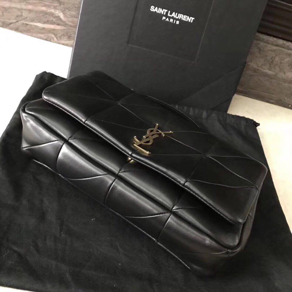 Lựa chọn địa điểm thu mua túi xách Saint Laurent cũ ở đâu uy tín? 4