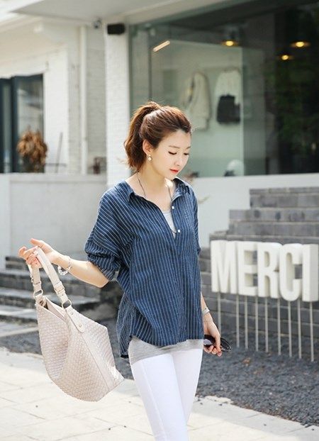 Phối hợp áo sơ mi cho cô nàng công sở ngày hè