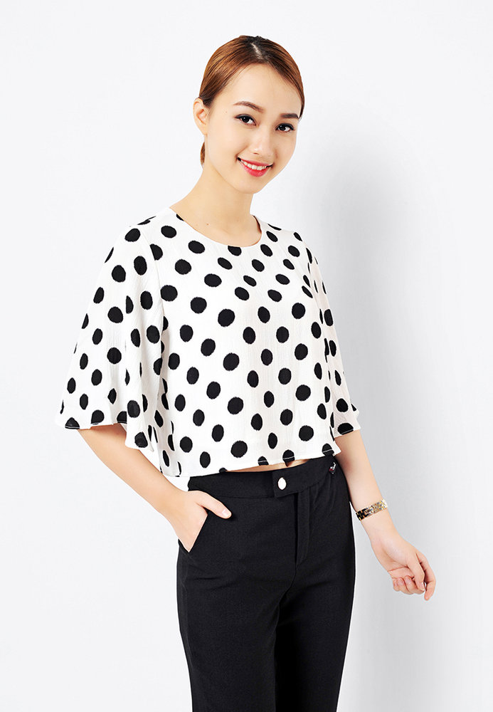 Sơ mi croptop tay cánh tiên - Chấm bi - S
