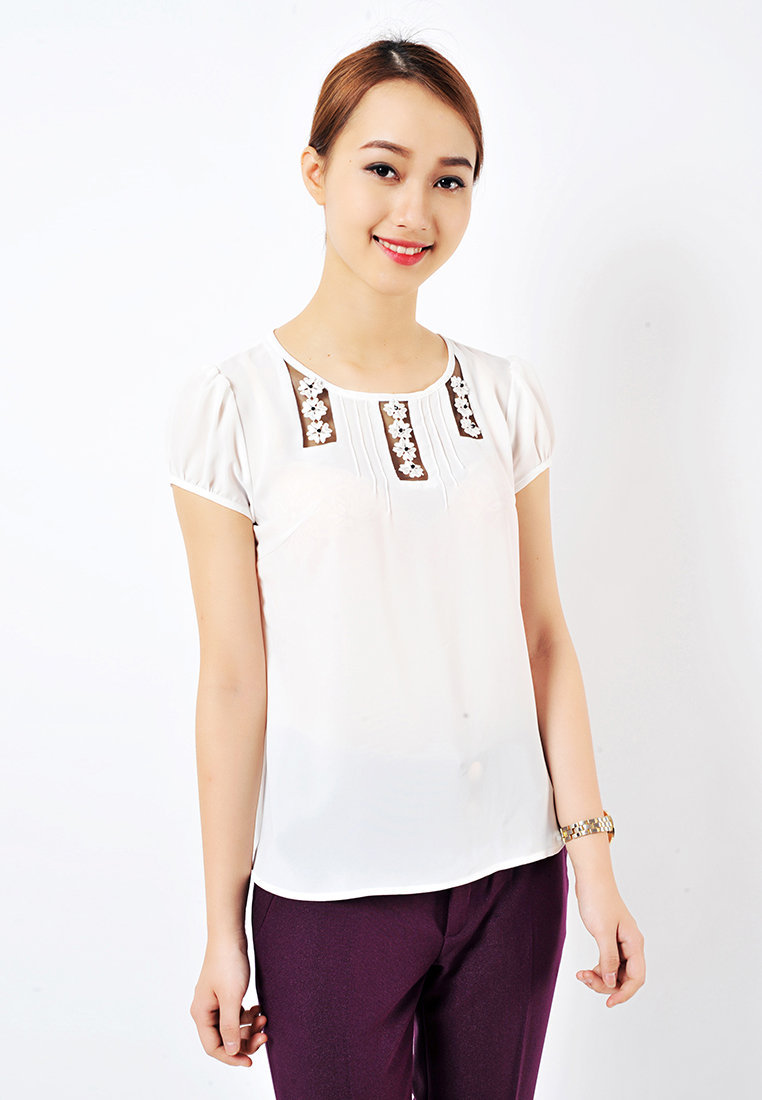 SM đính hạt trai đen dọc ngực - Trắng - L
