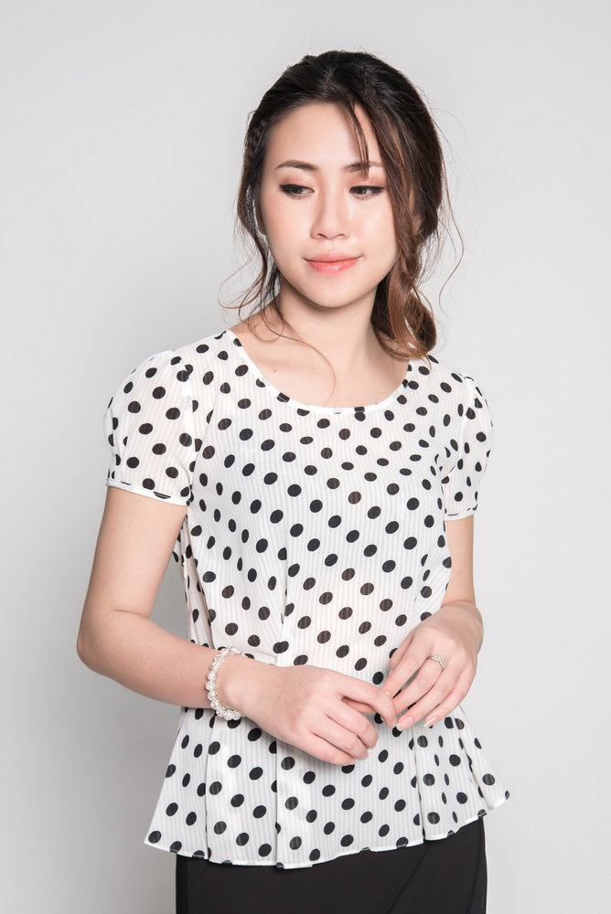 Sơ mi xếp ly tạo eo - Trắng - S