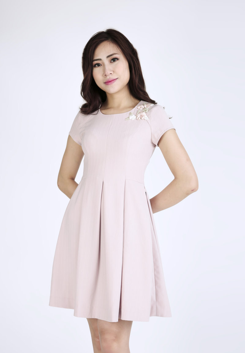 Đầm xếp ly sườn - Hồng - S