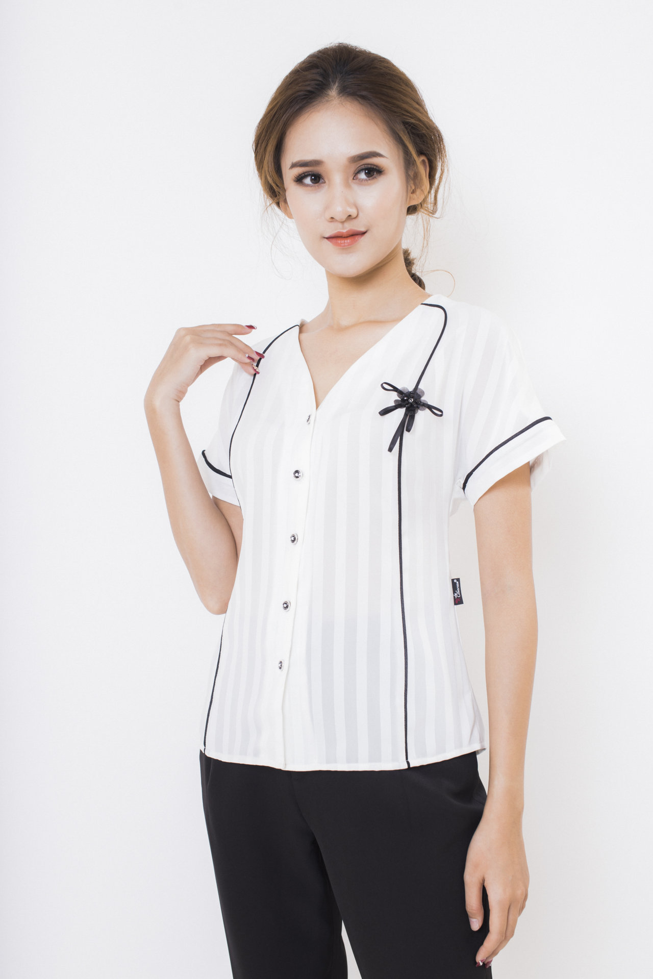 SM tay liền lé đen - Trắng - L